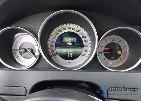 2014 Mercedes-Benz C 250 Sport z USA, uszkodzony, nr VIN WDDGF4HB0EG241233